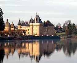 Le château de La Clayette.