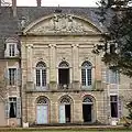 Avant-corps de la façade principale.