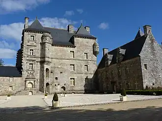 Le manoir de Keroué : vue d'ensemble.