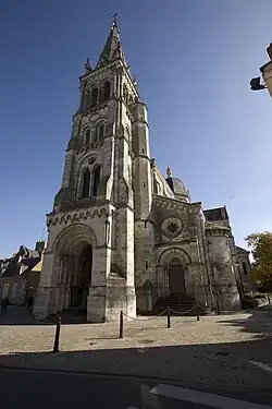 L'entrée de l'église, en 2008.