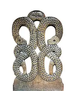 Serpents enroulés