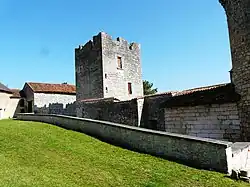 Le château des Bernardières.