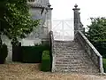 Escalier extérieur sud d'accès à la terrasse.