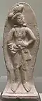 Divinité de la fécondité. Chandraketugarth, Période Sunga. Terre cuite, IIe – Ier&nbsp;siècle av. n. è, H. 20&nbsp;cm env. Musée Guimet