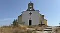 La chapelle Notre-Dame-de-la-Salette de Calas sur sa colline.