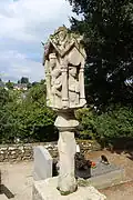 Calvaire de la chapelle Sainte-Croix : vue d'ensemble.