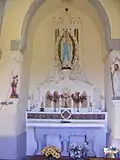 L'intérieur de la chapelle de Chagneux.