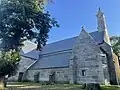 Chapelle de Kerfons coté vallée du Léguer. Après la restauration de 2023.