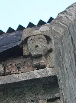 Visage sculptée.