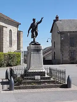 Le monument aux morts.