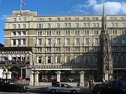 Façade en 2007.