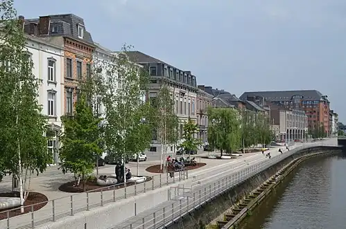 Photographie du quai Arthur Rimbaud à Charleroi.