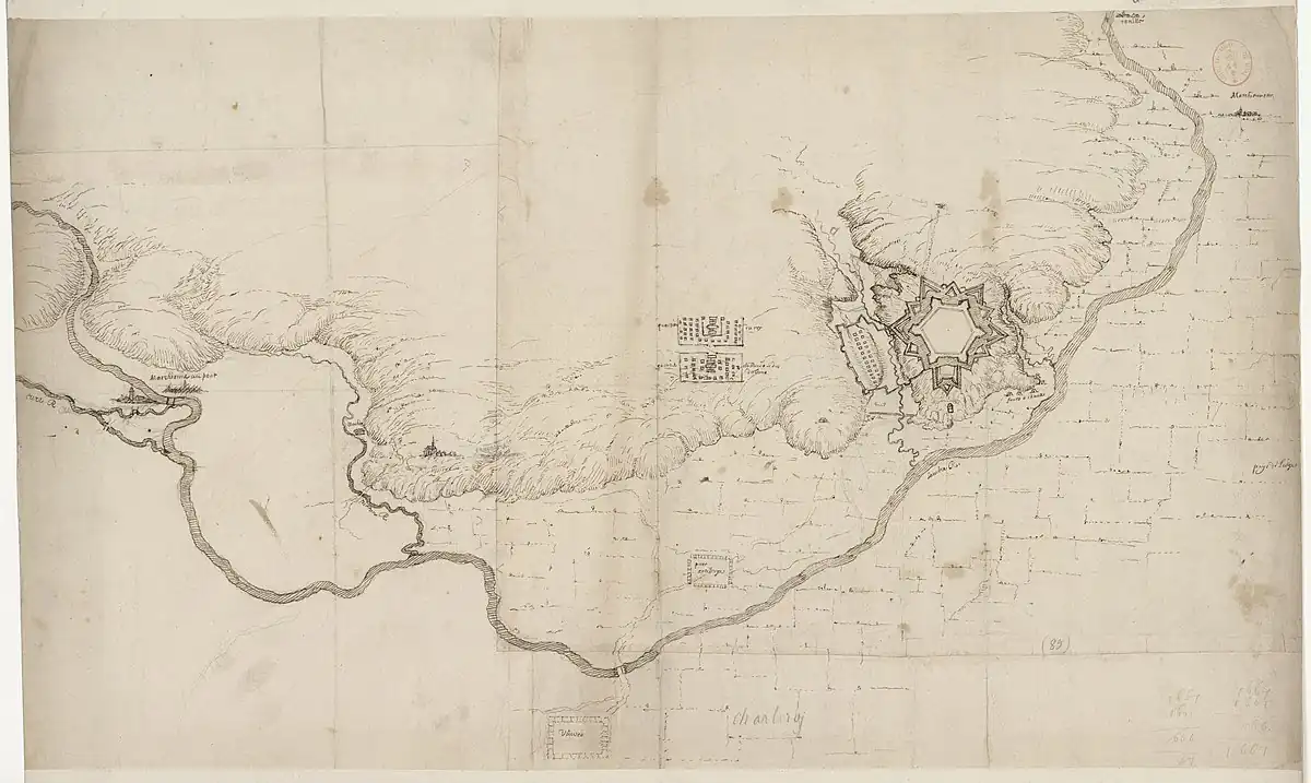 Extrait du plan de Charleroi levé après la prise de la place en 1667. Le plan indique encore la position du "camp des ennemis" et celle de l'église du Charnoy, au bout de l'éperon qui porte l'ouvrage à corneCaroloregium, p. 67. .