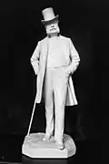 Statue de Charles-Roux par Théodore Rivière.