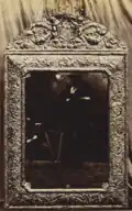 Miroir en argent repoussé (MoMA, New-York).