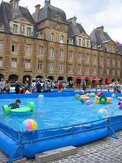 Le bassin.