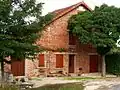 Maison en tuiles