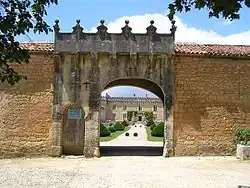 Château-Chesnel.
