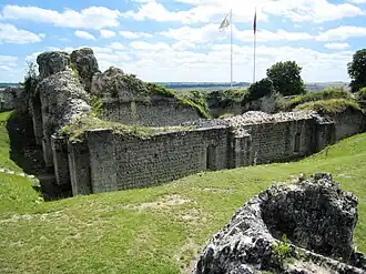 Le donjon d'Ivry-la-Bataille.
