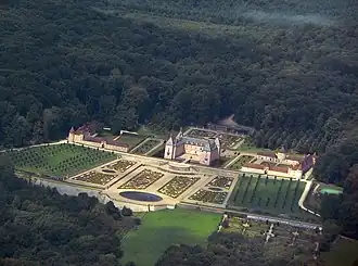Image illustrative de l’article Château de Montjeu