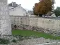 Anciennes douves du château.