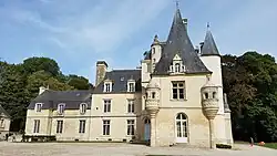 Façade du château