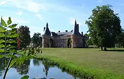 Le château de Maillebois.