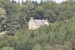 Le château Perier.