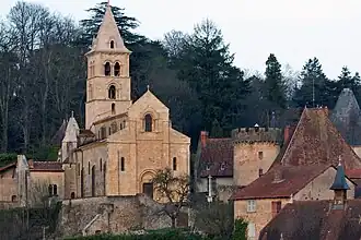 Église Saints-Pierre-et-Paul de Châteauneuf (XIIe).