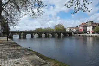 Vue en aval