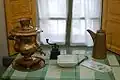 Samovar, moulin à café et cafetière de la collection du musée