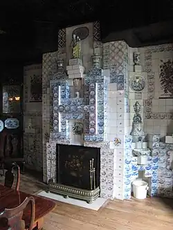 Cheminée de Hauteville House, maison de Victor Hugo à Guernesey, 1860.