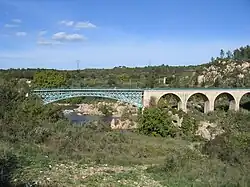 Vue générale du pont de Réals depuis la gare de Réals en 2007.