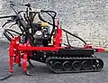 Petit chenillard utilisé en viticulture.