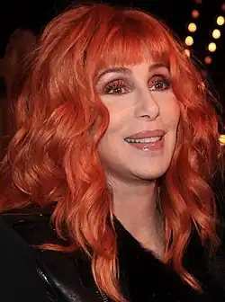 Chad Michaels remporte le Snatch Game de la quatrième saison avec son imitation de Cher.
