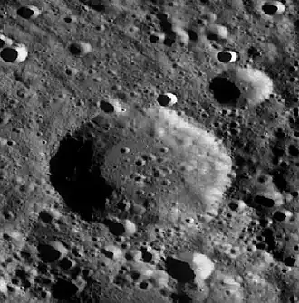 Image illustrative de l'article Tchernychev (cratère)