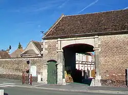 Portail de ferme.