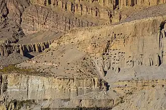 Les grottes de Thagshing Grangma.