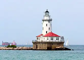 Le phare depuis un bateau (octobre 2011).
