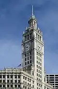 La tour horloge.