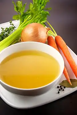 Bouillon de volaille.