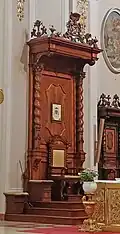 Siège épiscopal ou cathèdre.