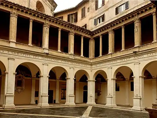cloître de Santa Maria della Pace.