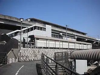 Vue extérieure de la station.
