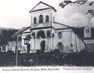 Vue de l'église au début du XXe&nbsp;siècle.