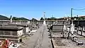 Le cimetière.