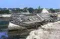 L'arrière-port du Guilvinec-Léchiagat : vieille carcasse de malamoks