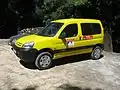Véhicule 4x4 de patrouille de prévention État Citroën Berlingo de la DDTM du Var en 2011.