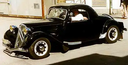 Coupé modèle 1938.