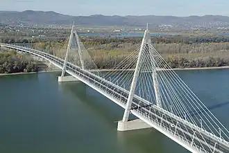 Image illustrative de l’article Pont de Megyer